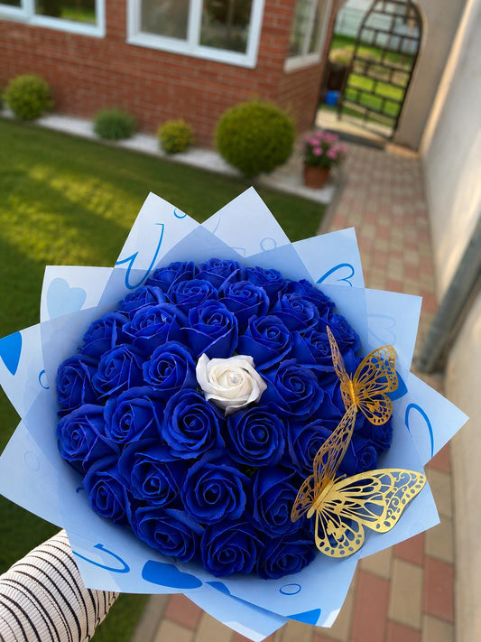 Buchet 37 trandafiri săpun