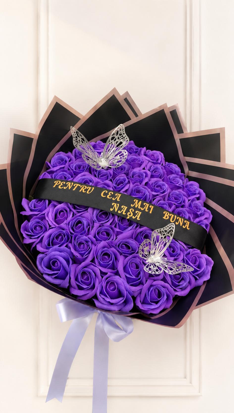 Buchet 57 trandafiri săpun