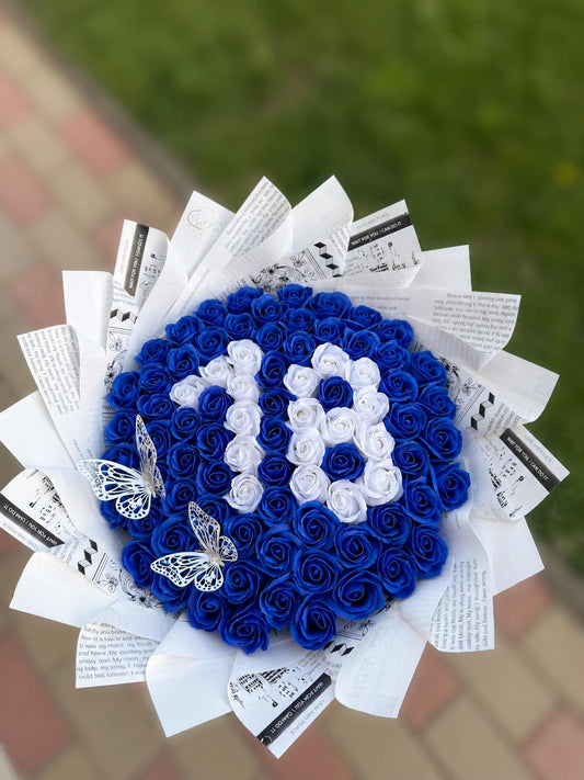 Buchet 75 trandafiri inițială sau număr